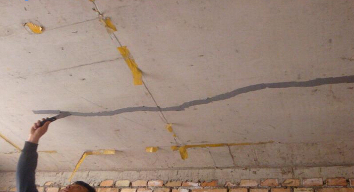 處理混凝土裂縫時(shí)，哪些工作不可輕視？